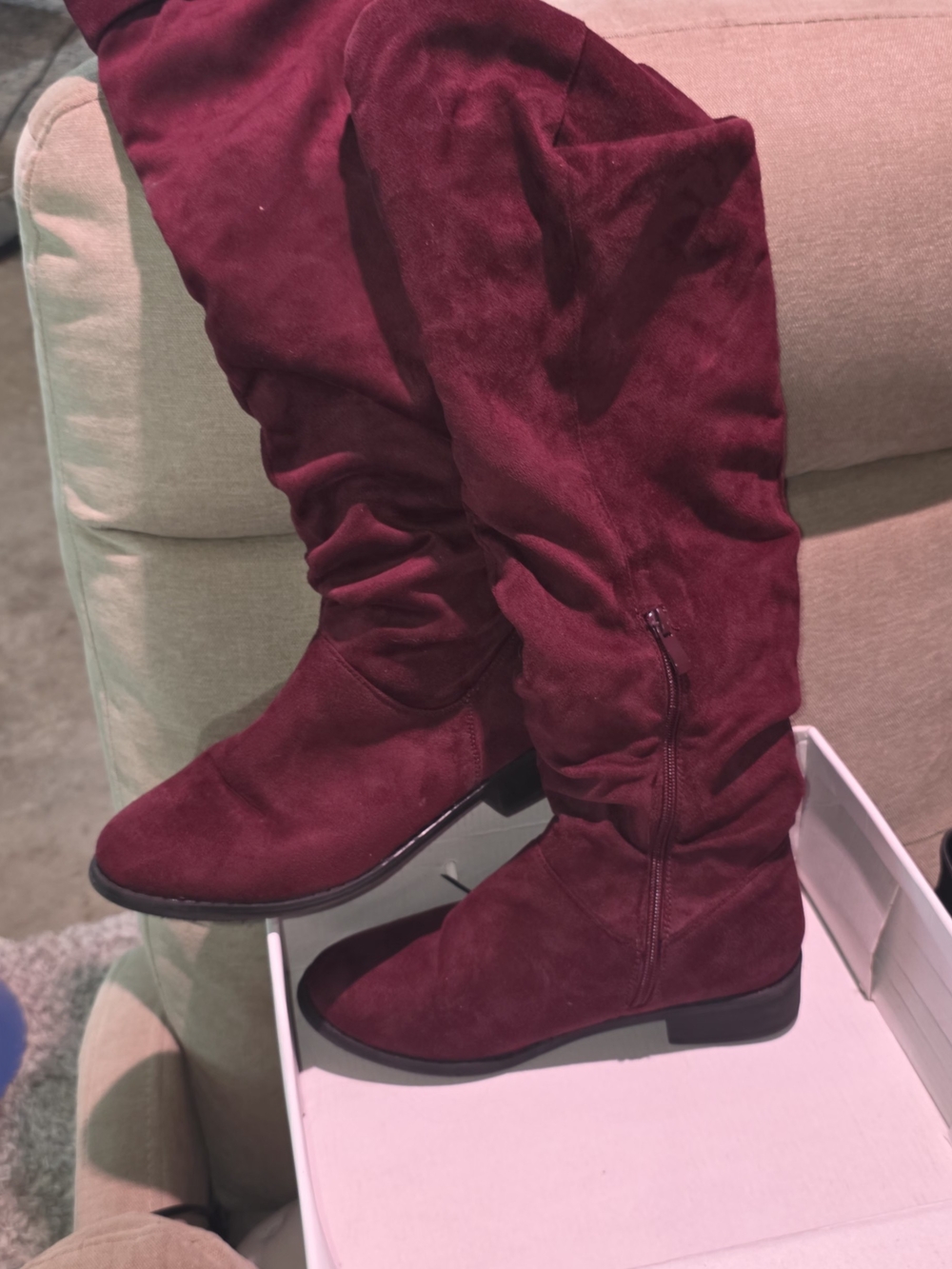 Women's Over-the-Knee Slouchy Boots - Burgundy